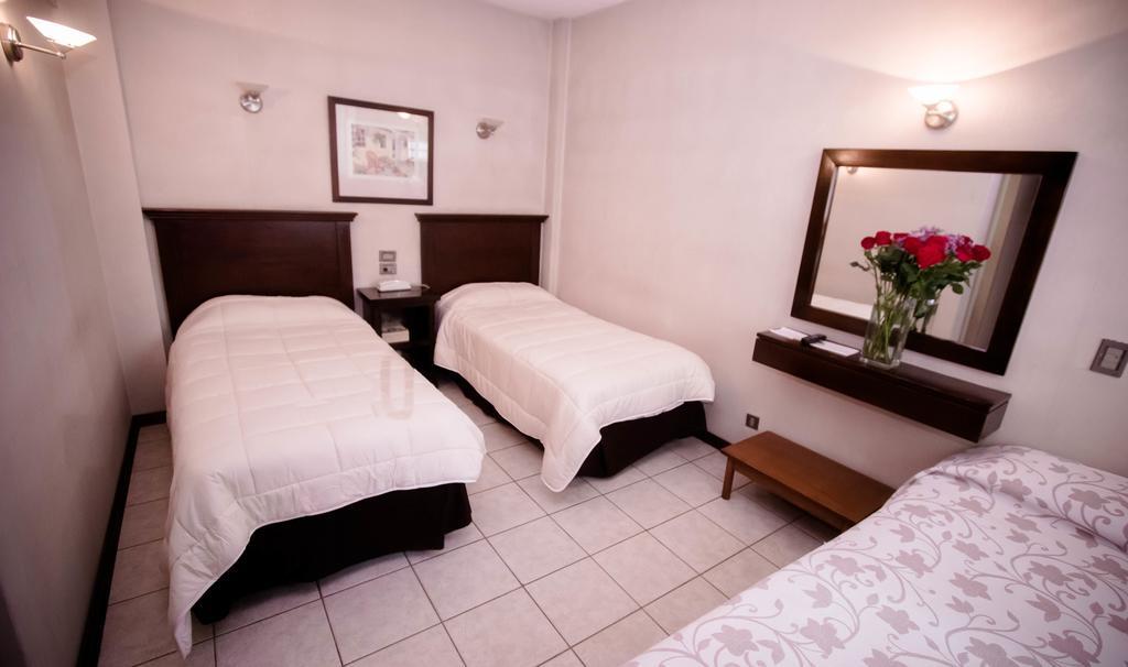 Esmeralda Palace Hotel Буенос Айрес Екстериор снимка